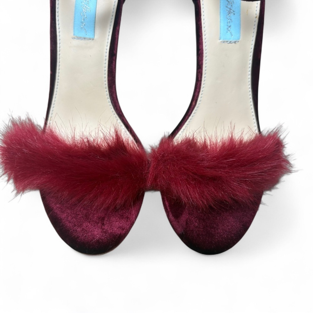 Betsey Johnson Burgundy Velvet Fur Heels | Size 7 Holiday Party Pumps - Picture 3 of 8